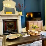 Daire Entire Stylish Colourful Two Bed Flat In Clifton