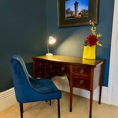 Apartment Entire Stylish Colourful Two Bed Flat In Clifton Bristol