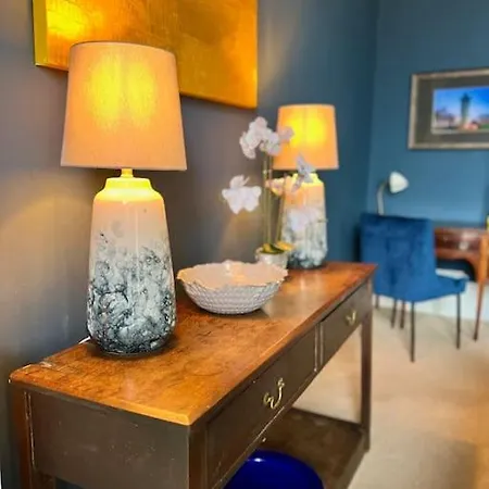 Entire Stylish Colourful Two Bed Flat In Clifton 公寓 布里斯托