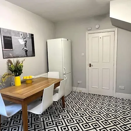 Entire Stylish Colourful Two Bed Flat In Clifton Appartement *
