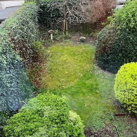 Entire Stylish Colourful Two Bed Flat In Clifton